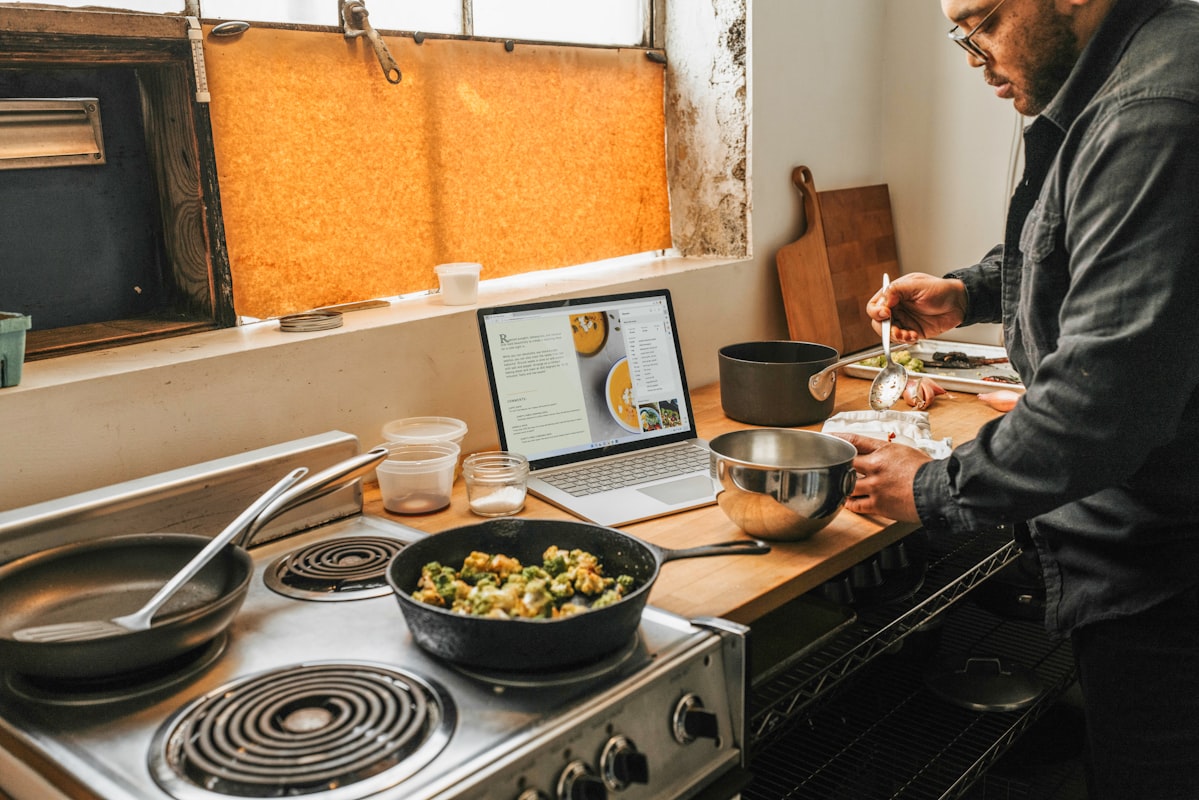 Understanding cholesterol health through balanced nutrition